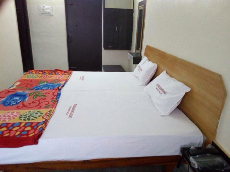 Готель Tripura Sundari Residency Madanapalle Екстер'єр фото